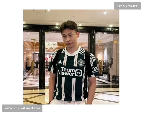 巴顿称国足需年轻球员挑大梁，与津门虎队友共同报到